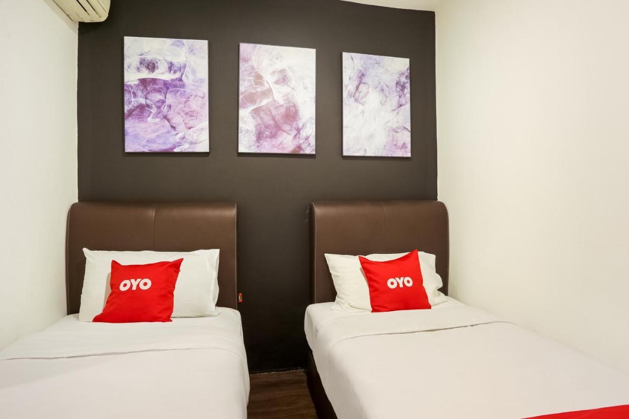 Oyo 90460 Hotel Kl2F Rest & Go Shah Alam Exterior photo